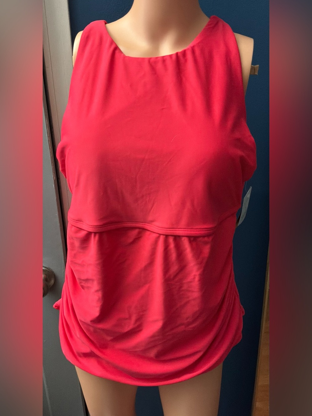 Women's Sleeveless Active Tank Top in Coral Pink